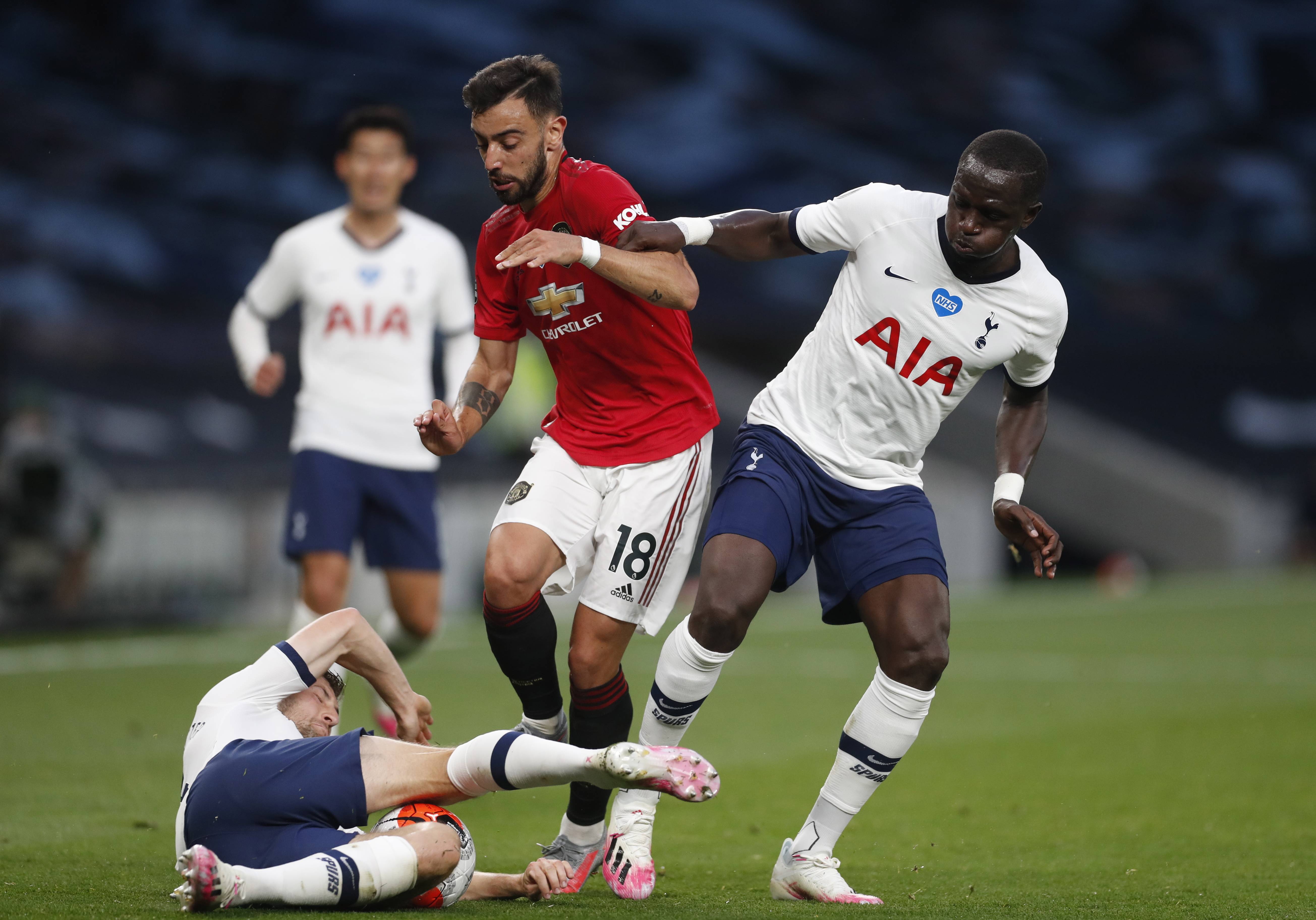 年轻球员成 年轻球员成